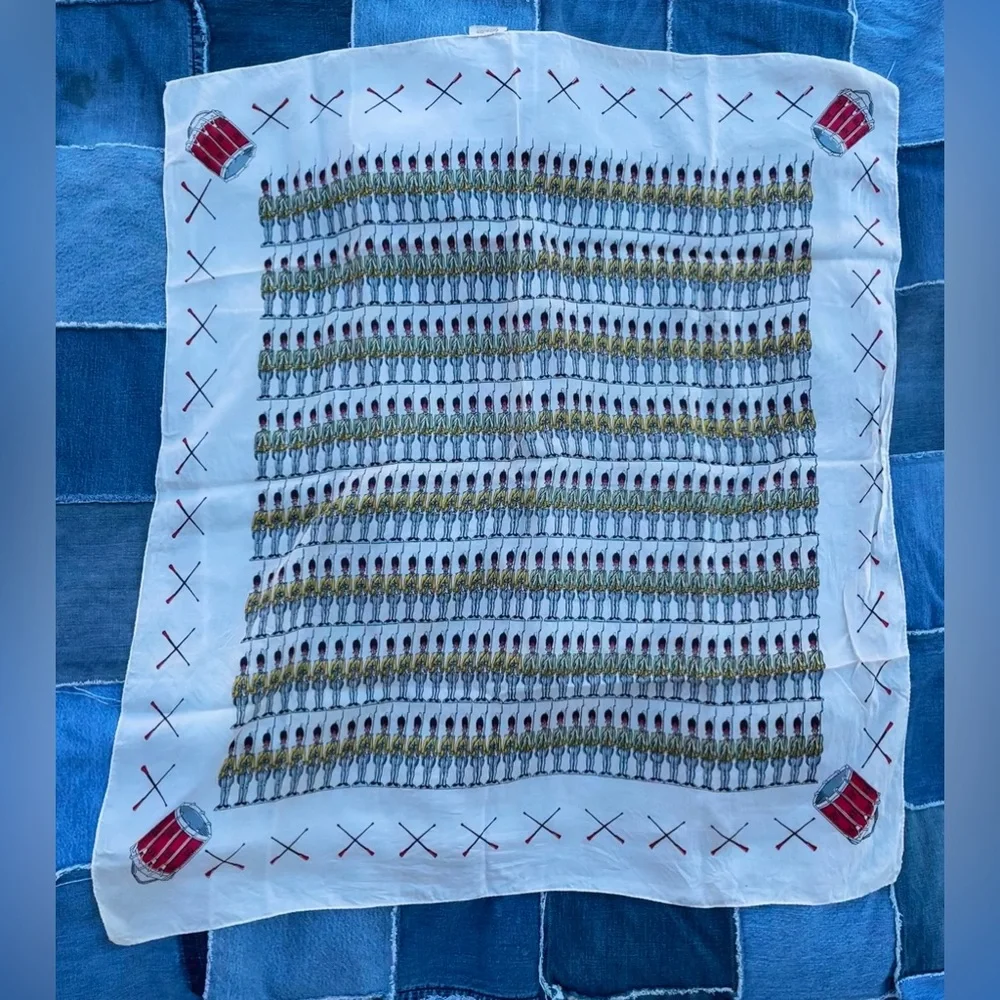 Glentex | Rare 40s 50s X-Mas Toy Soldiers & Drums 100% Silk Large Square Scarf